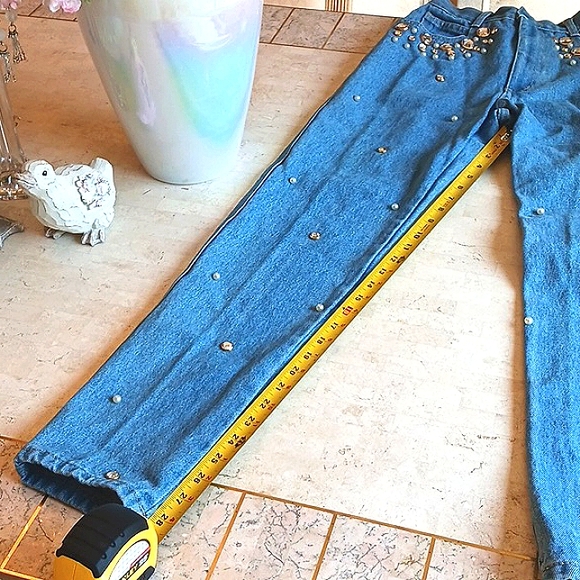 Ladies Vintage jeans,brand- Monique..u.s.a.,size 3/4..crystal embellishments - Picture 6 of 14